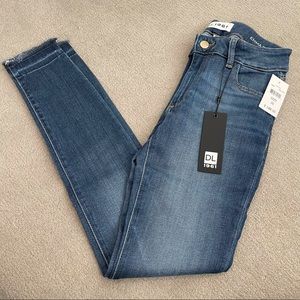 DL1961 Emma Skinny Jeans w/Raw Hem